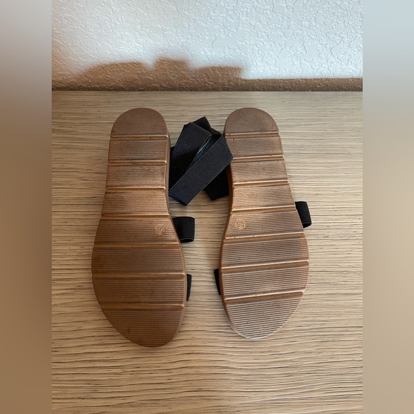 Sandals - Picture 2 of 2